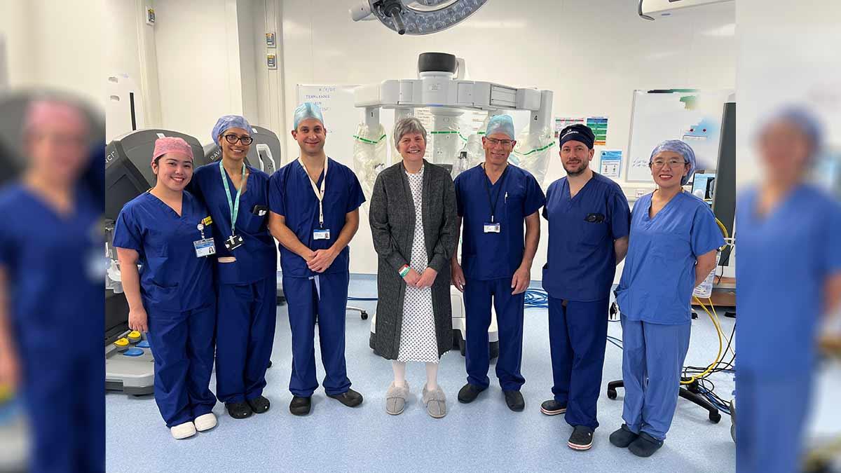 Denise Taylor pictured with the team that performed her surgery.